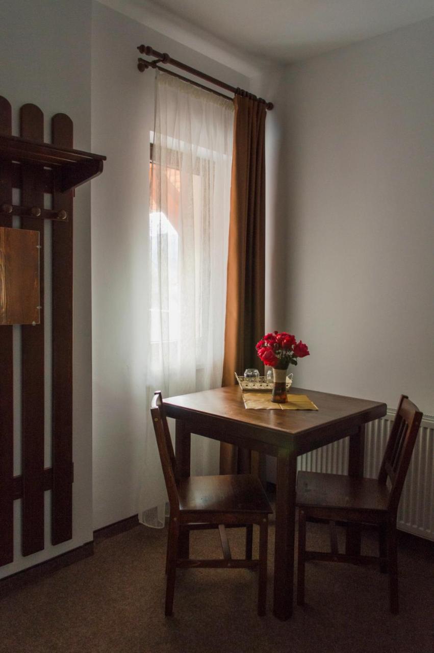Pensiune Casa Ampeia อัลบายูเลีย ภายนอก รูปภาพ